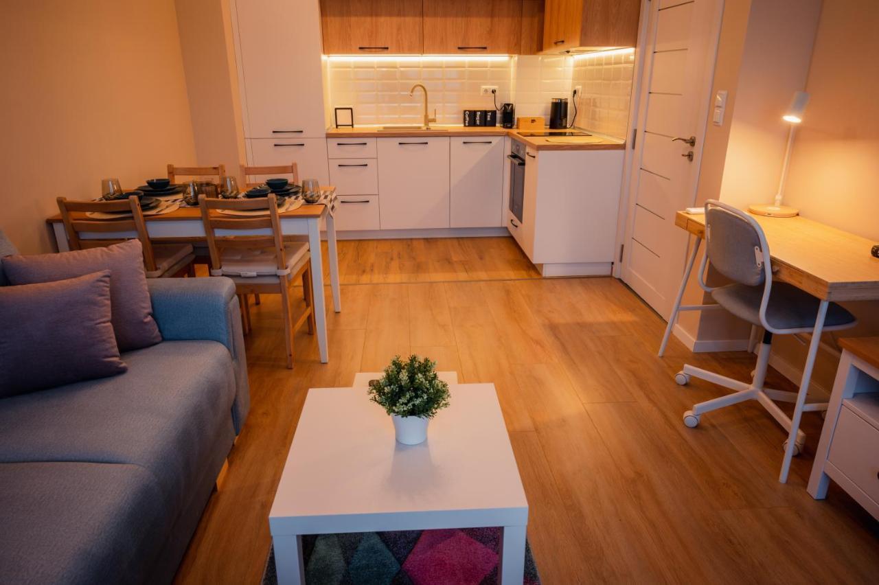 Emerald Suite With Private Parking 바르나 외부 사진